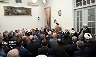 دیدار جمعی از مسئولان ارشد سه قوه به مناسبت سال جدید با رهبر انقلاب