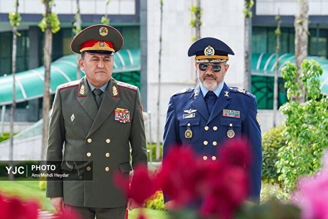 دیدار وزرای دفاع ایران و تاجیکستان