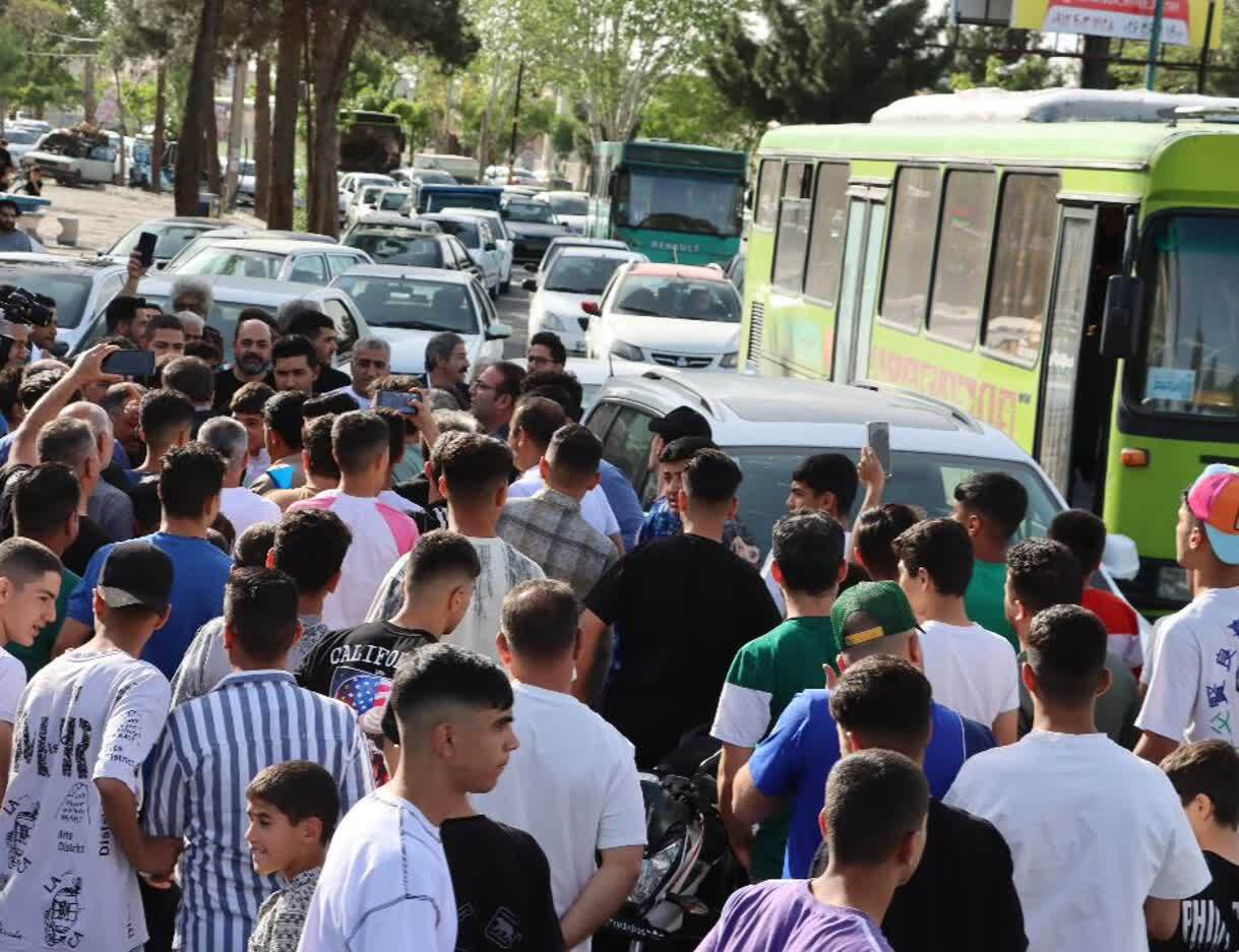 تصاویری از مراسم استقبال از قهرمان کشتی در ماهدشت