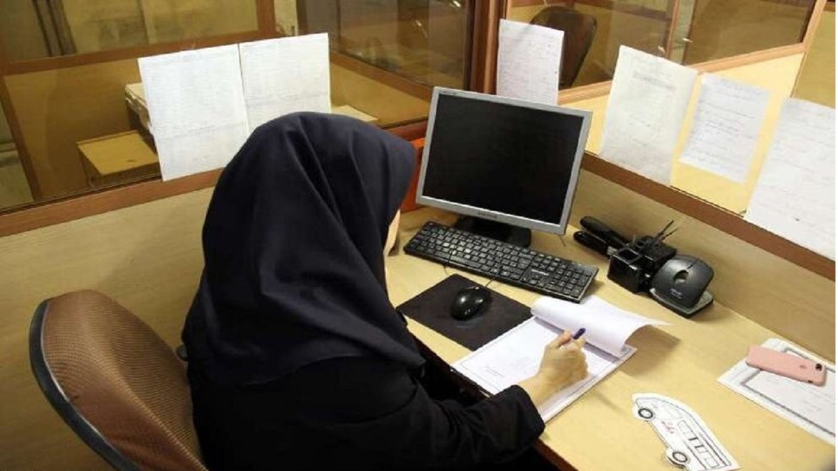 باشگاه خبرنگاران -مشکلات مالی مشکل اصلی جدا شدنِ نیرو‌های اداری، کارشناس و مدیریتی از دولت