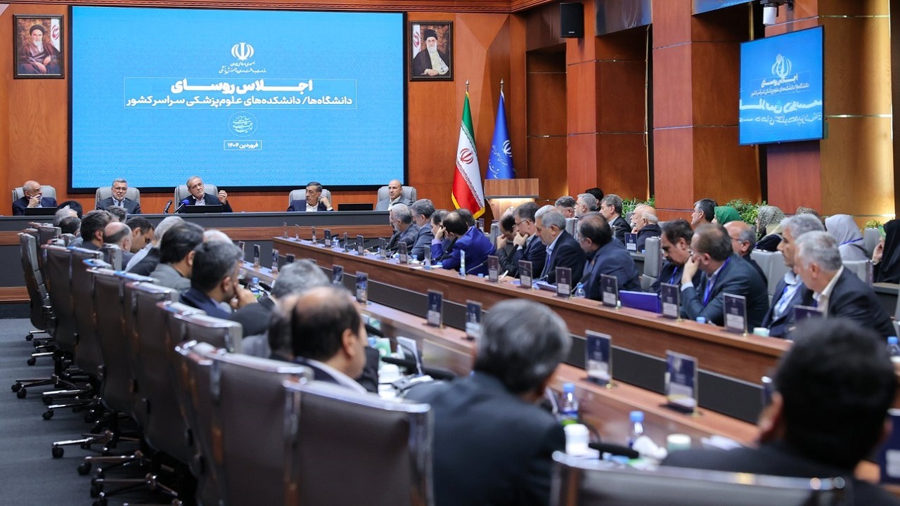 پزشکیان: کاری کنیم بیمار ناراضی از مراکز درمانی خارج نشود