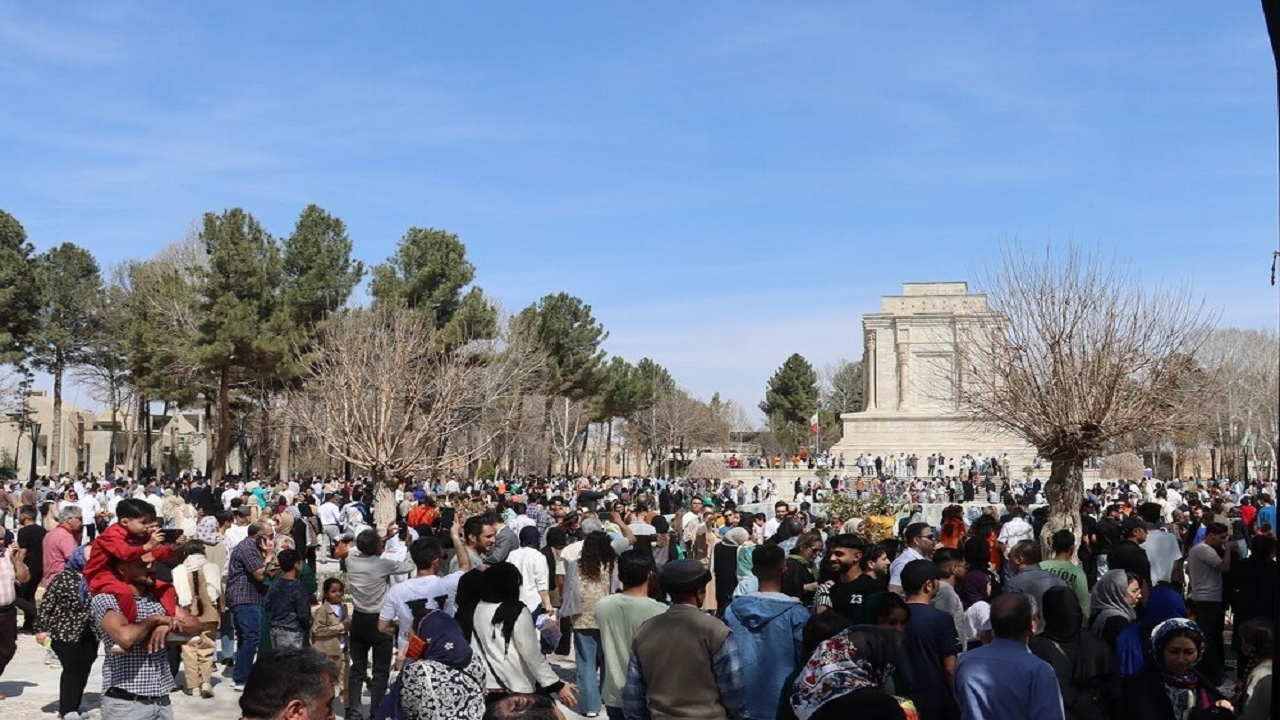 ما در یک وضعیت «آنارشیک اجتماعی» دست و پا می‌زنیم!