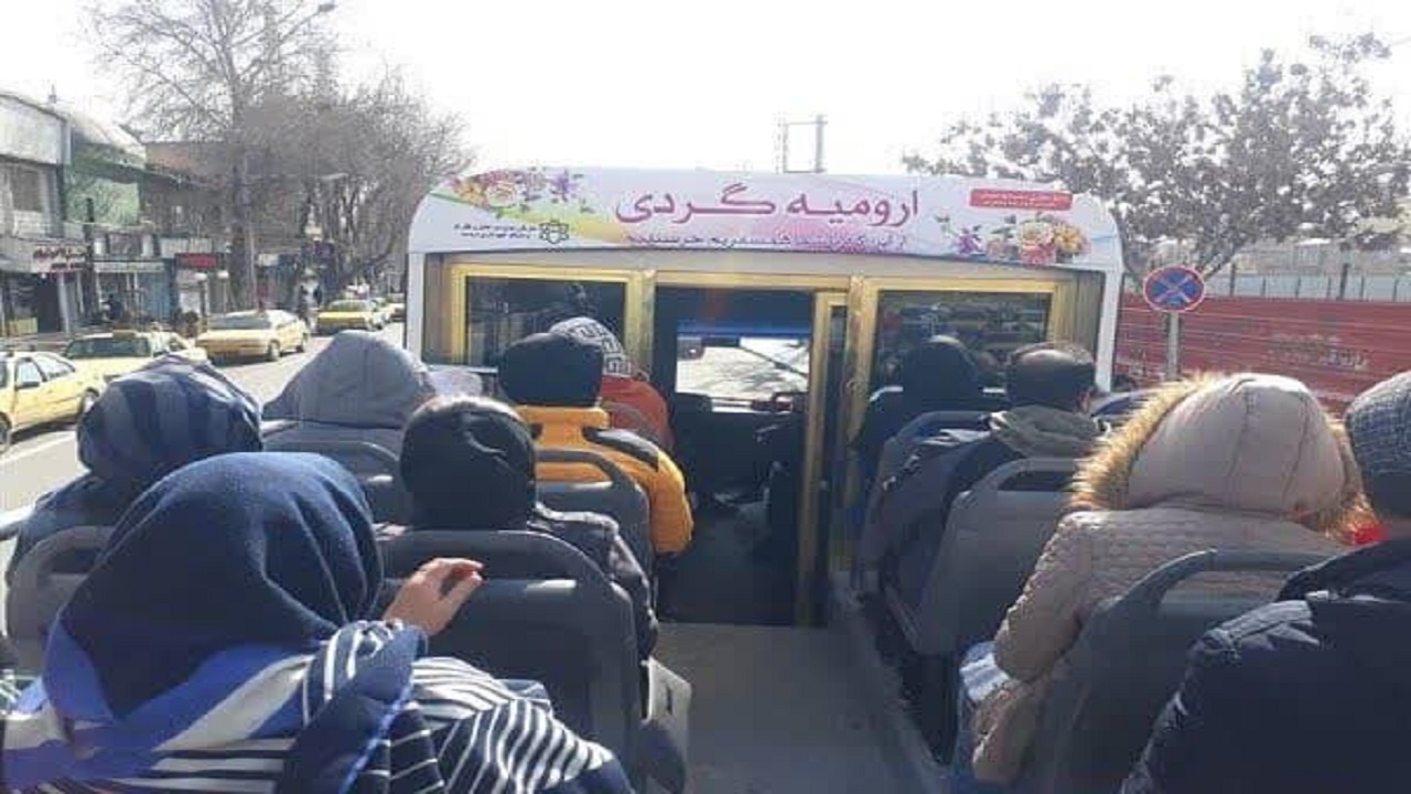 فعالیت ۱۰ اتوبوس گردشگری در آذربایجان غربی