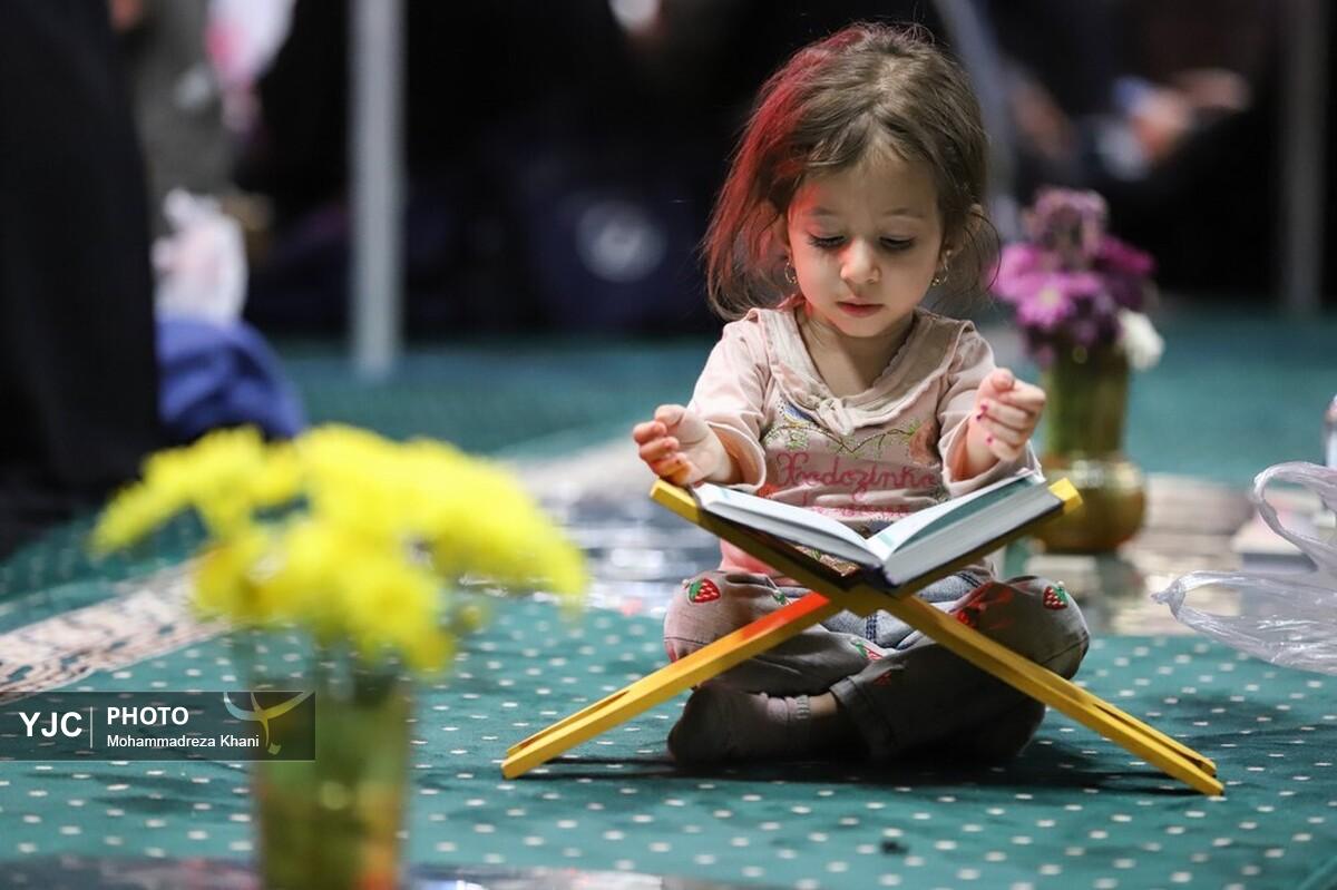 به وقت افطار در کوچه گلچینان یزد