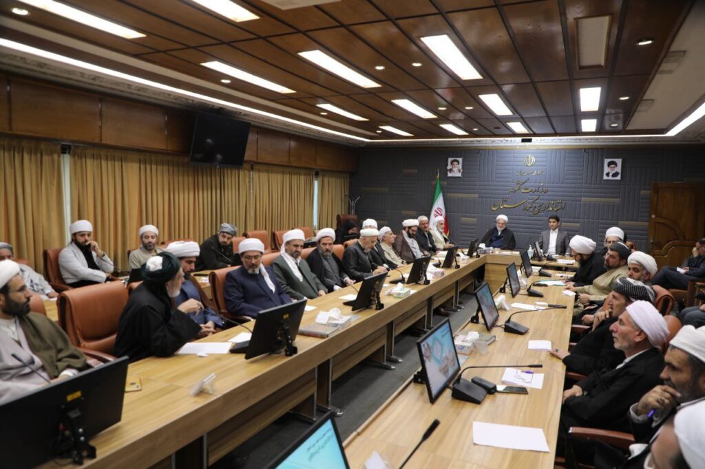 نقش علما و روحانیون در فرهنگی بودن کردستان کم نظیر است