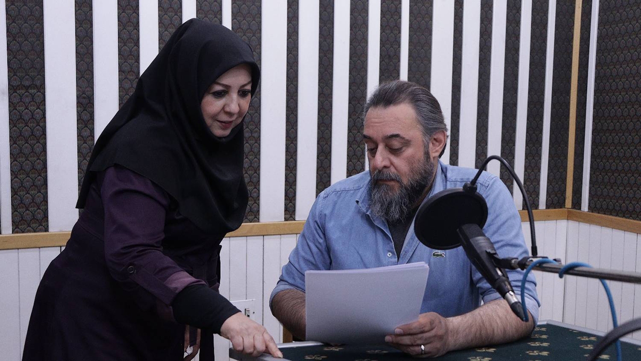 بیان موضوعات علمی و موفقیت‌ها در برنامه رادیویی «نزدیک قله‌ایم»