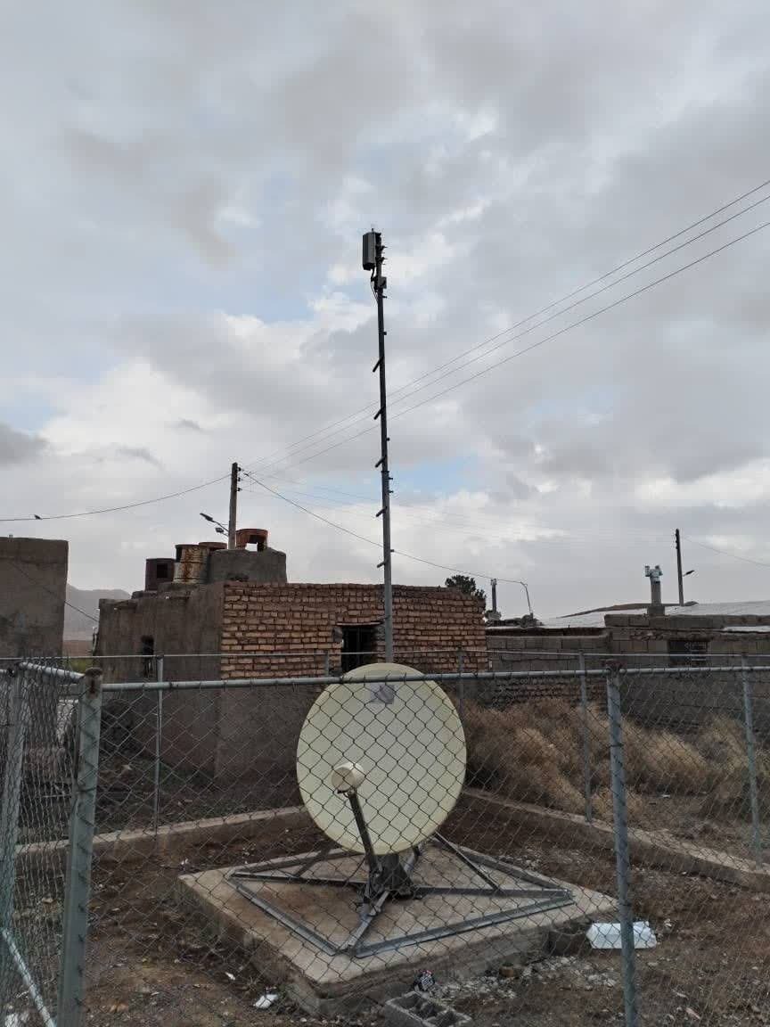 بهره مندی مردم روستای بخش آباد قاین از شبکه‌های دیجیتال