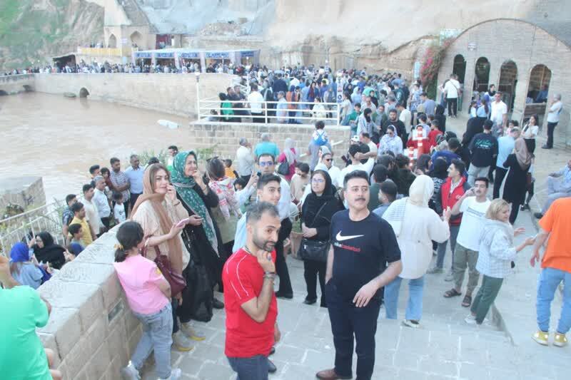 گردشگران نوروزی در شوشتر