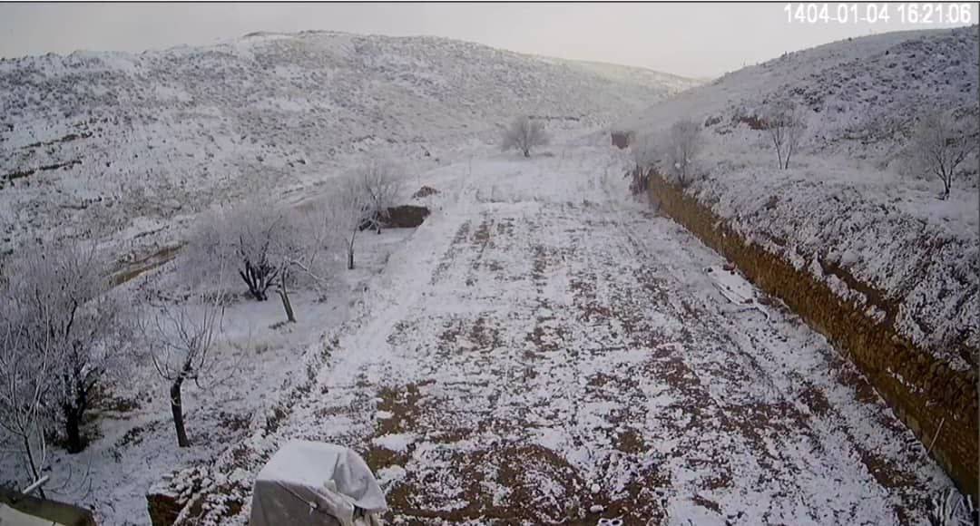 بارش برف در روستای توآباد قزوین به وقت بهار