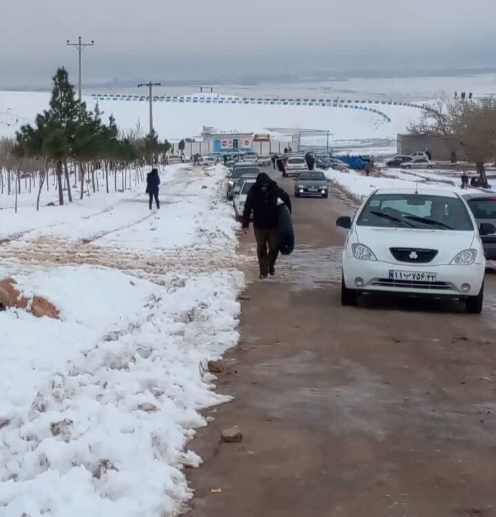 بارش برف