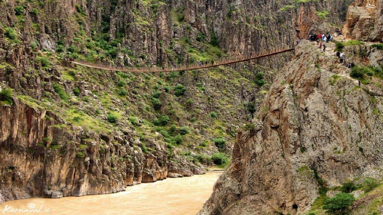 آنچه که باید درباره پل معلق پیرتقی بدانید + فیلم