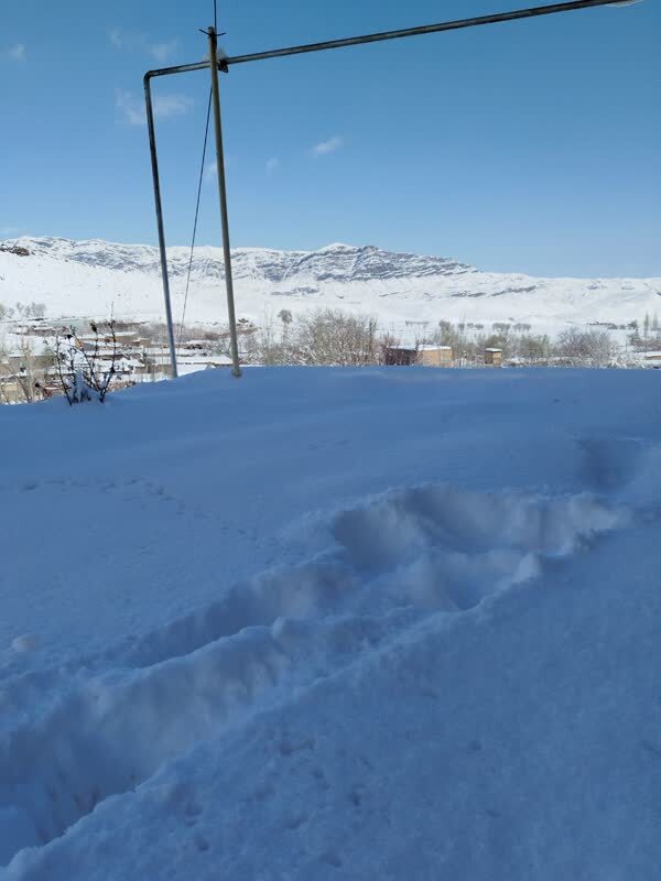 بارش برف در برخی از روستاهای فریمان