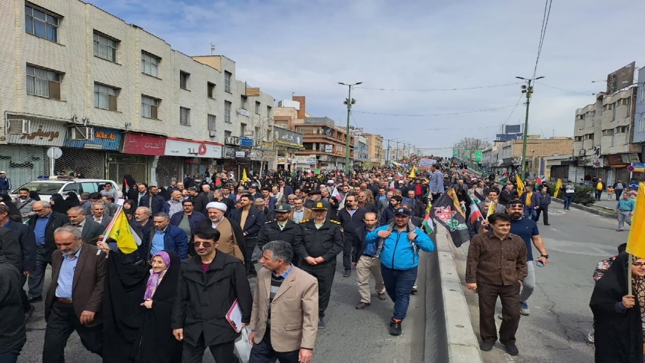 ملت مسلمان ایران هرگز دست از مبارزه با مستکبران جهان برنمی دارد