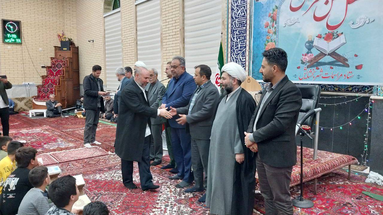 برپایی محفل انس با قرآن  کریم