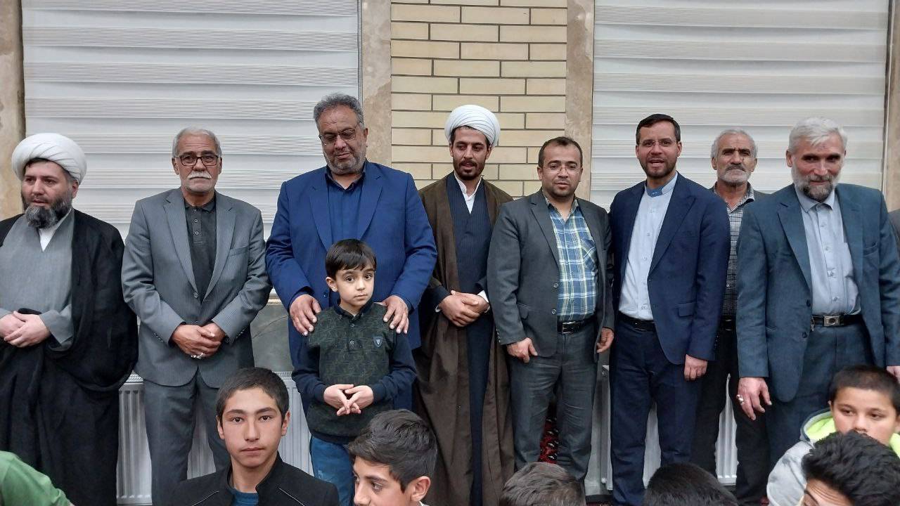 برپایی محفلانس با قرآن  کریم در بخشایش