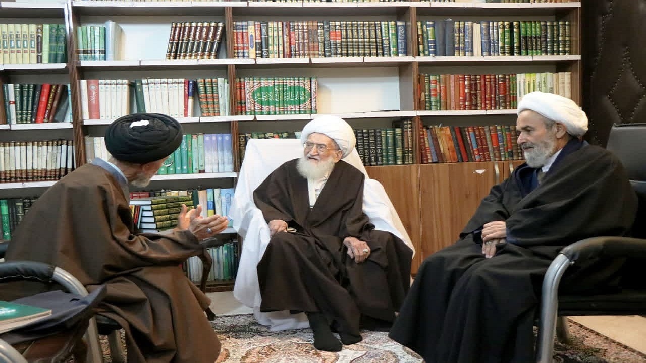 سنت معنوی اعتکاف به برکت انقلاب اسلامی است