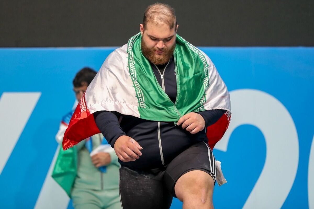 آیین تجلیل از قهرمانان ملی؛ محمد رضا طالقانی و محمد نصیری