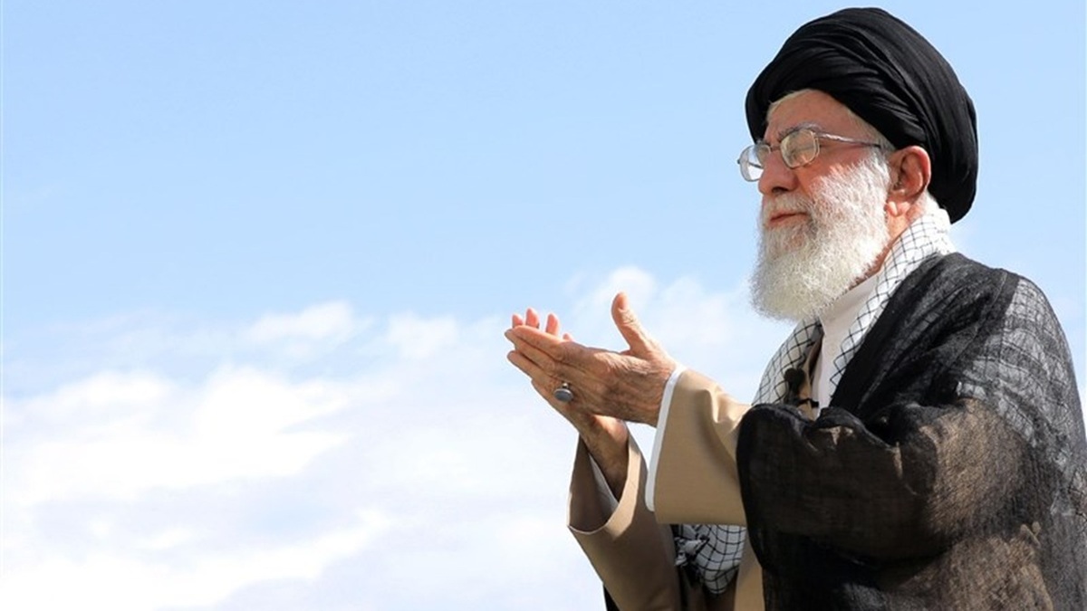 شرح حدیثی قدسی درباره اهمیت طلب هدایت از خداوند توسط رهبر انقلاب + فیلم