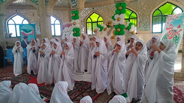 جشن تکلیف ۱۰۶ دانش آموز کلاس سومی
