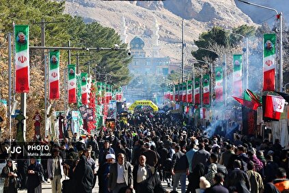 خدمت‌رسانی مواکب به زائران شهید حاج قاسم سلیمانی در کرمان