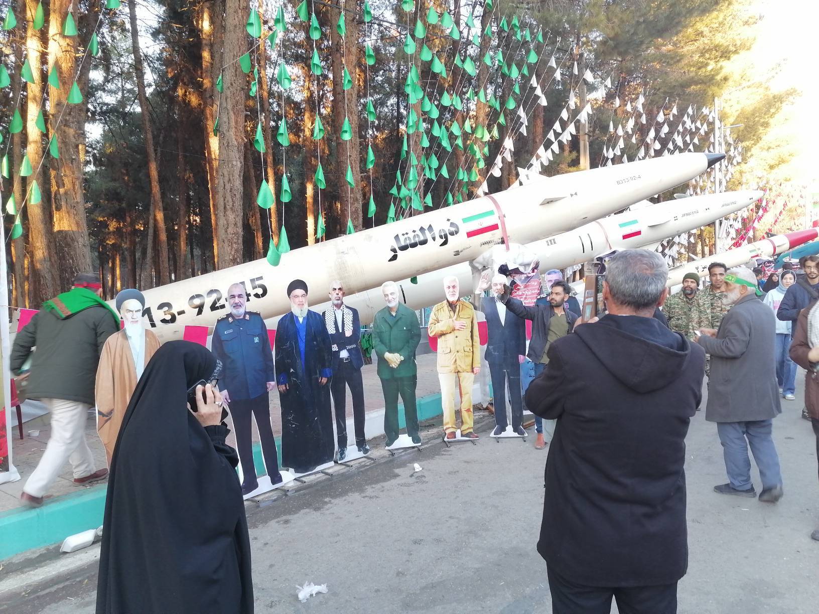 موج عزاداری، وفاداری و عطر خاطره در گلزار شهدای کرمان