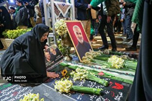 گلزار شهدای کرمان در شب شهادت حاج قاسم سلیمانی