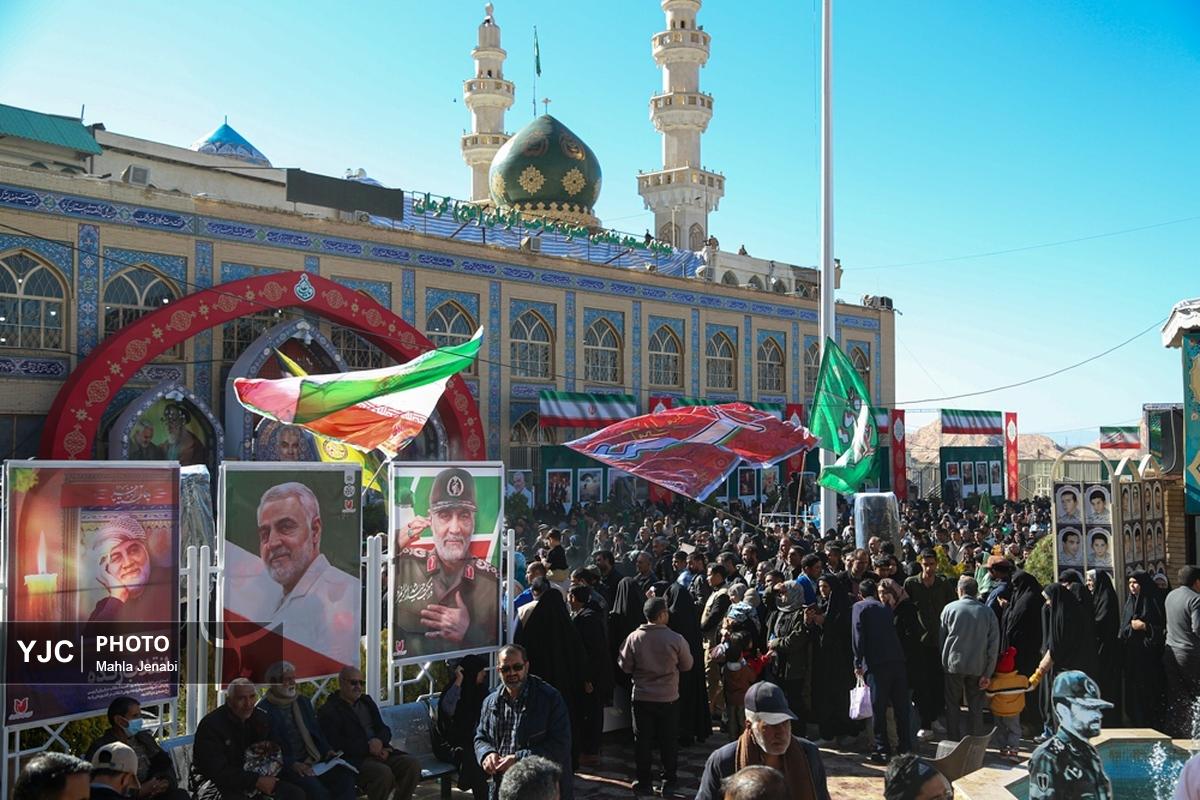 چهل و چهارمین جشنواره بین‌المللی تئاتر فجر در کرمان