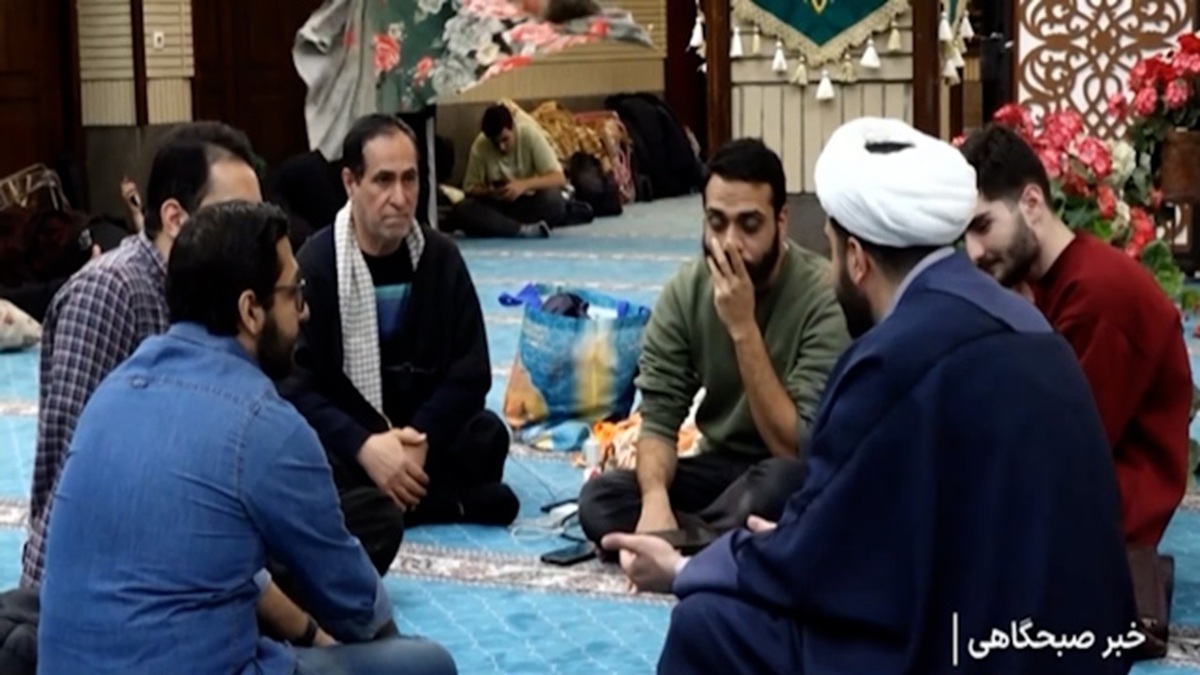 نخبگان معتکف + فیلم