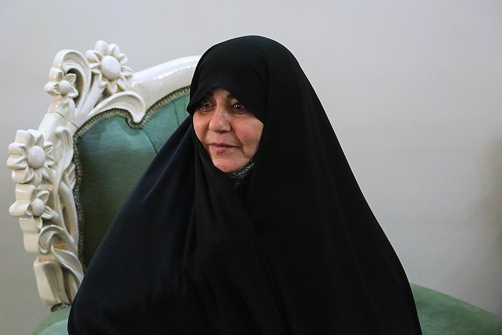 شرمندگی قالیباف از اولین زن پاسدار حاضر در خرمشهر/ وقتی زنان پاسدار خوزستانی موهای سر خود را تراشیدند! / ماجرای خواهر اصفهانی که در جنگ پیک موتوری بود