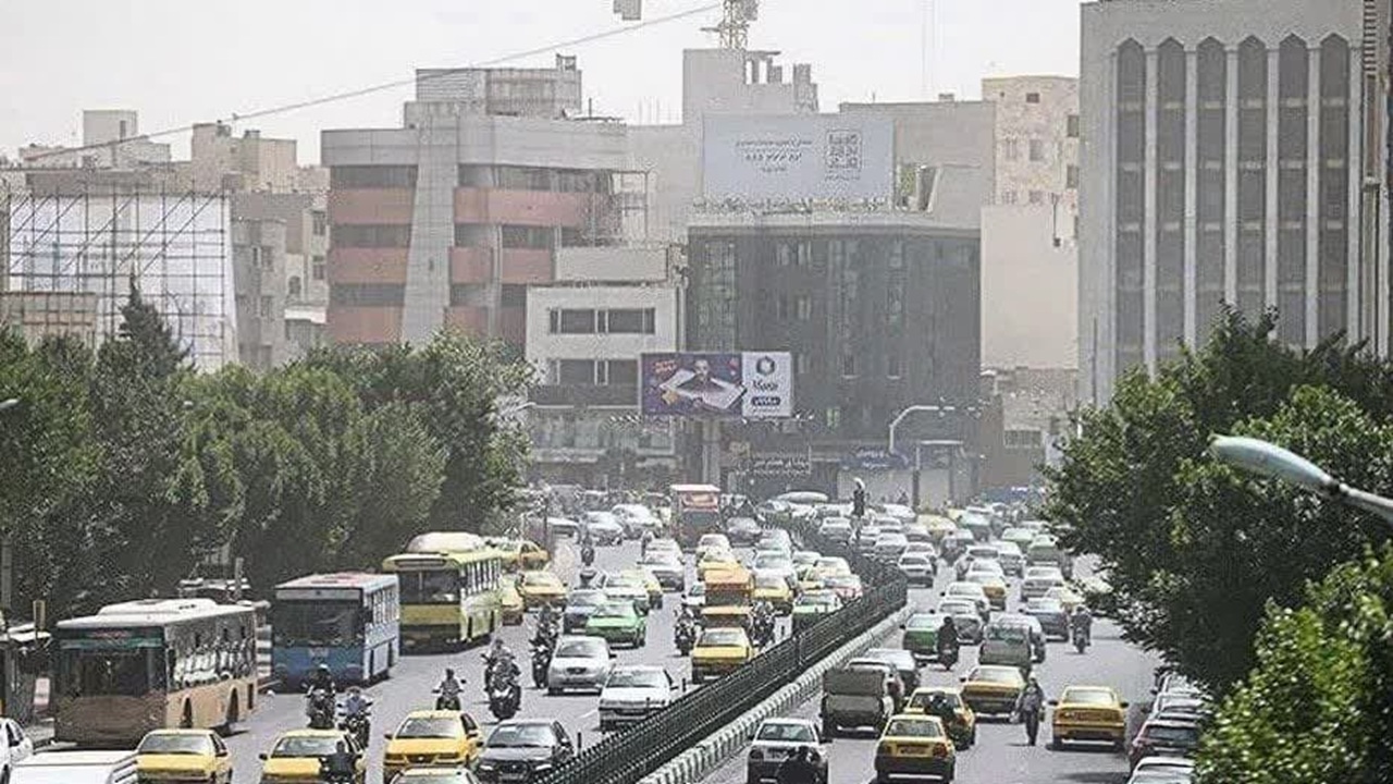 گلایه شهروندان رباط کریم از دایر بودن مدارس و ادارات در روز‌های آلوده بودن هوا
