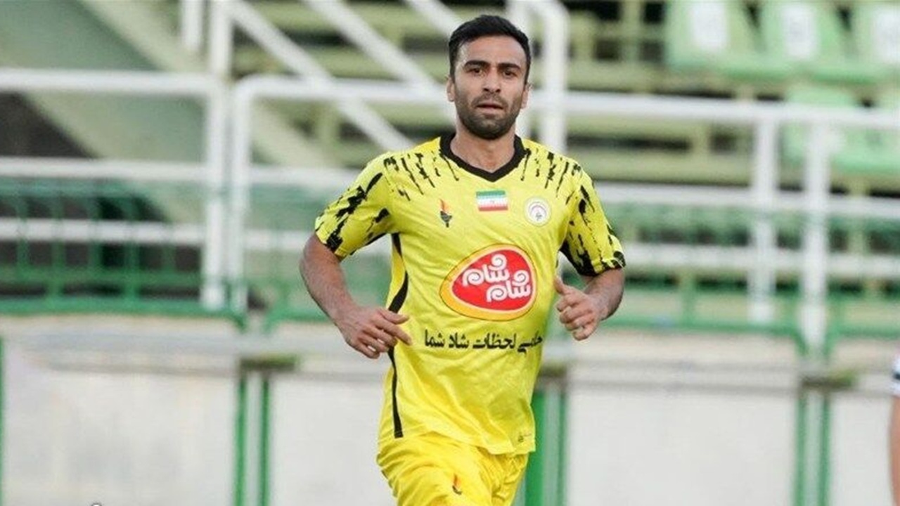 استقلالی مشهور راهی لیگ یک شد!