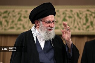دیدار هزاران نفر از مردم قم با رهبر معظم انقلاب اسلامی