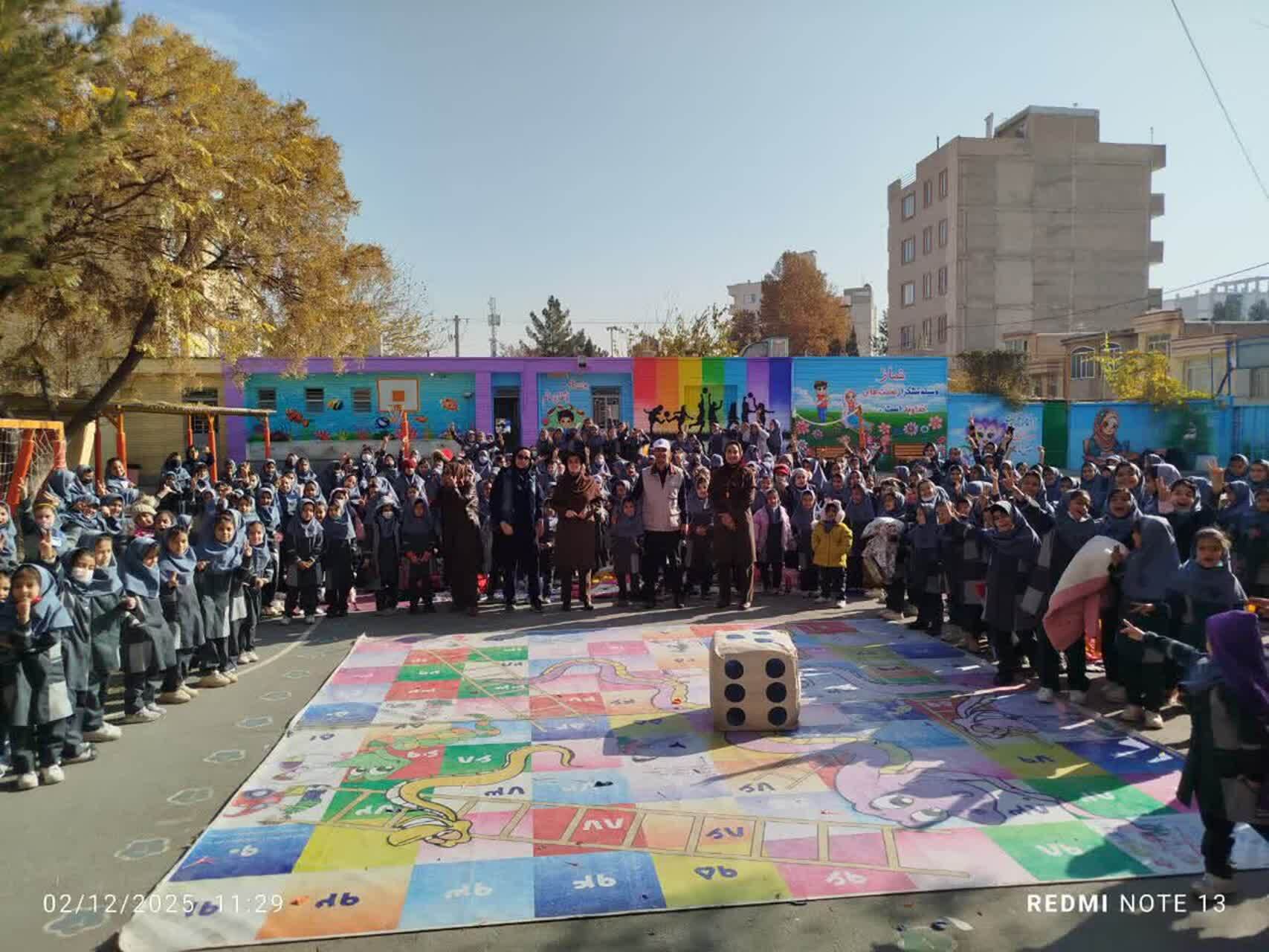 دانش آموزان دبستان آزادی نیشابور سفیر آب شدند + عکس