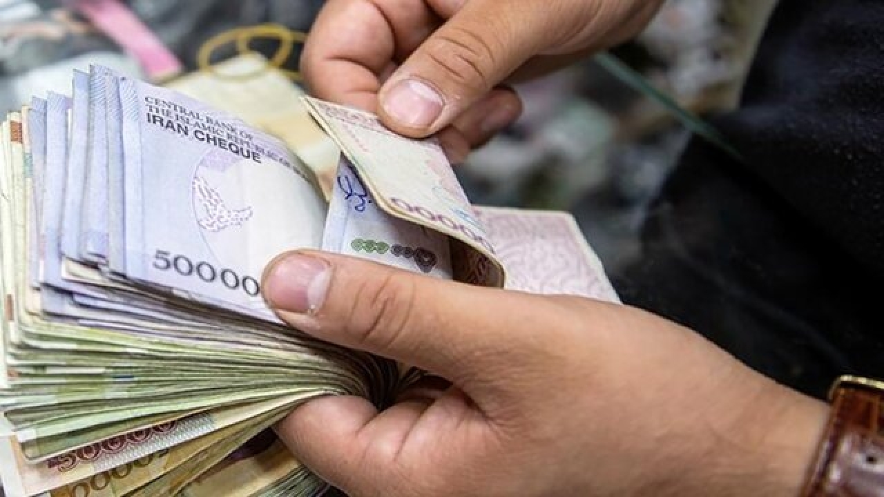 معافیت مالیات بر درآمد کارمندان سال آینده هم پلکانی محاسبه می‌شود