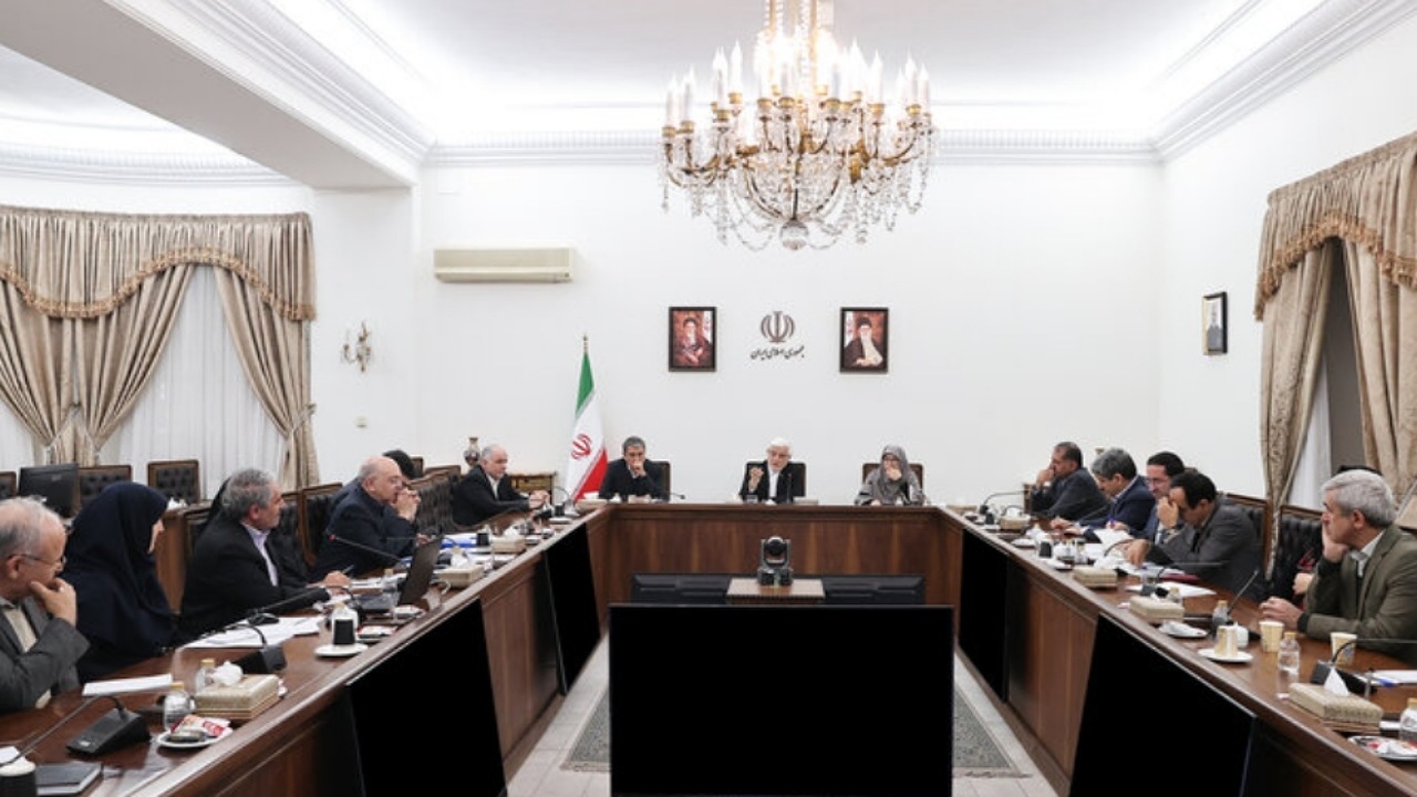 عارف: تاکنون با آبخیزداری و آبخوان‌داری برخورد شعاری شده است