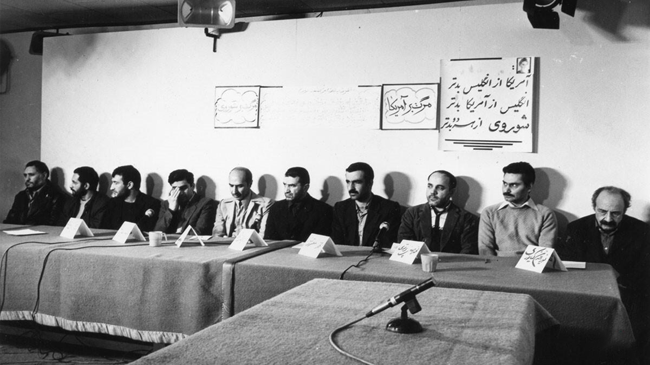 جمهوری اسلامی چه‌طور در آستانه کودتا طومار حزب توده را برچید؟