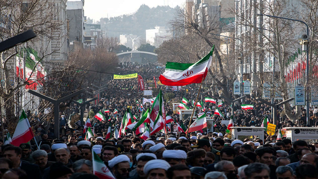 برگزاری راهپیمایی مردم سنندج در محکومیت حوادث تروریستی