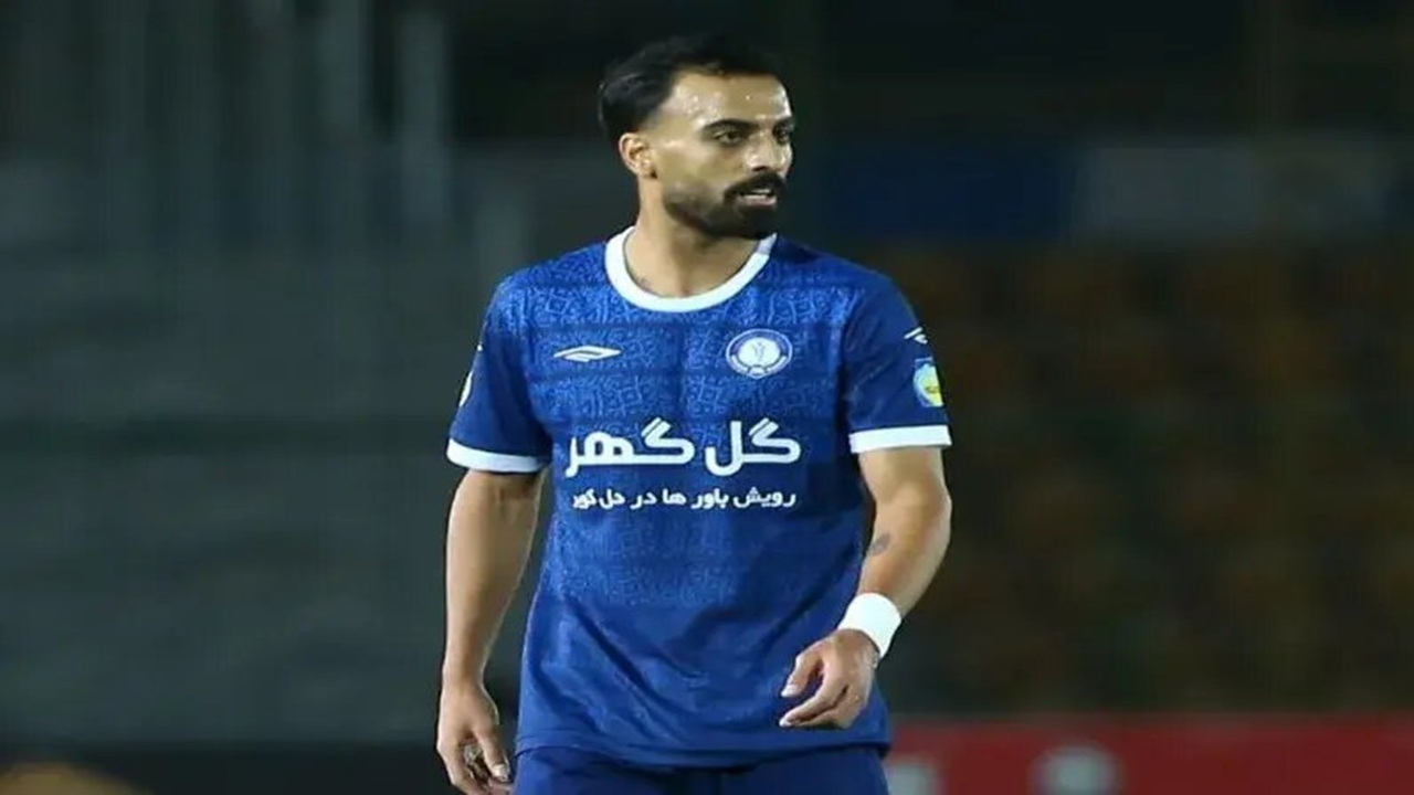 طلسم جذب مدافع راست در پرسپولیس