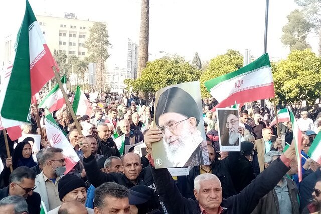 اتحاد شیرازی‌ها در محکومیت تروریسم و تشییع شهدای امنیت