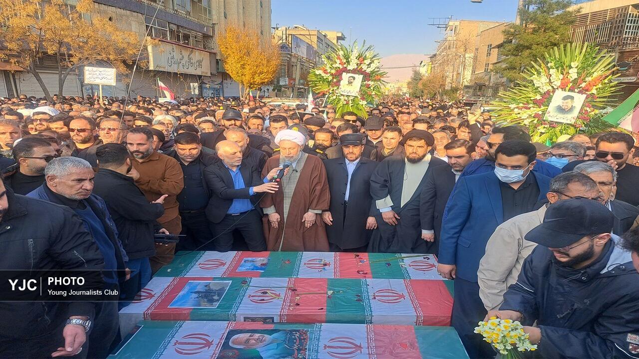 تشییع پیکر ۵ شهید مدافع امنیت در شیراز