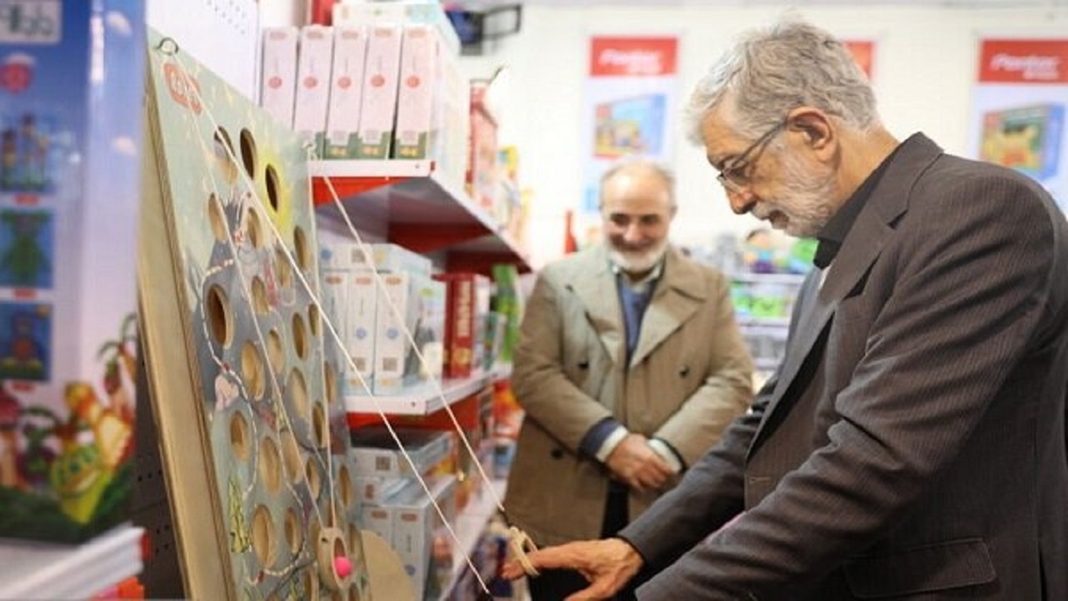 باشگاه خبرنگاران -حداد عادل: اسباب‌بازی‌های ایرانی در تلویزیون معرفی شود