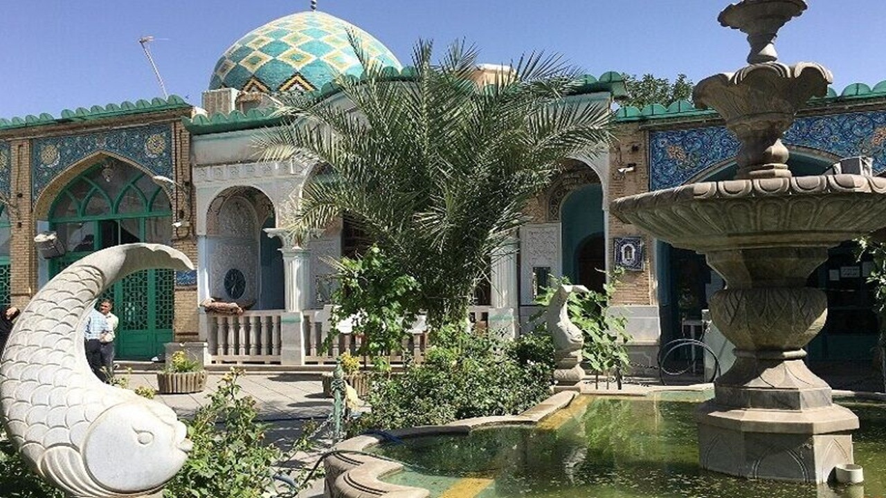 بنای تاریخی «امامزاده احمد» اصفهان موریانه زده شده است