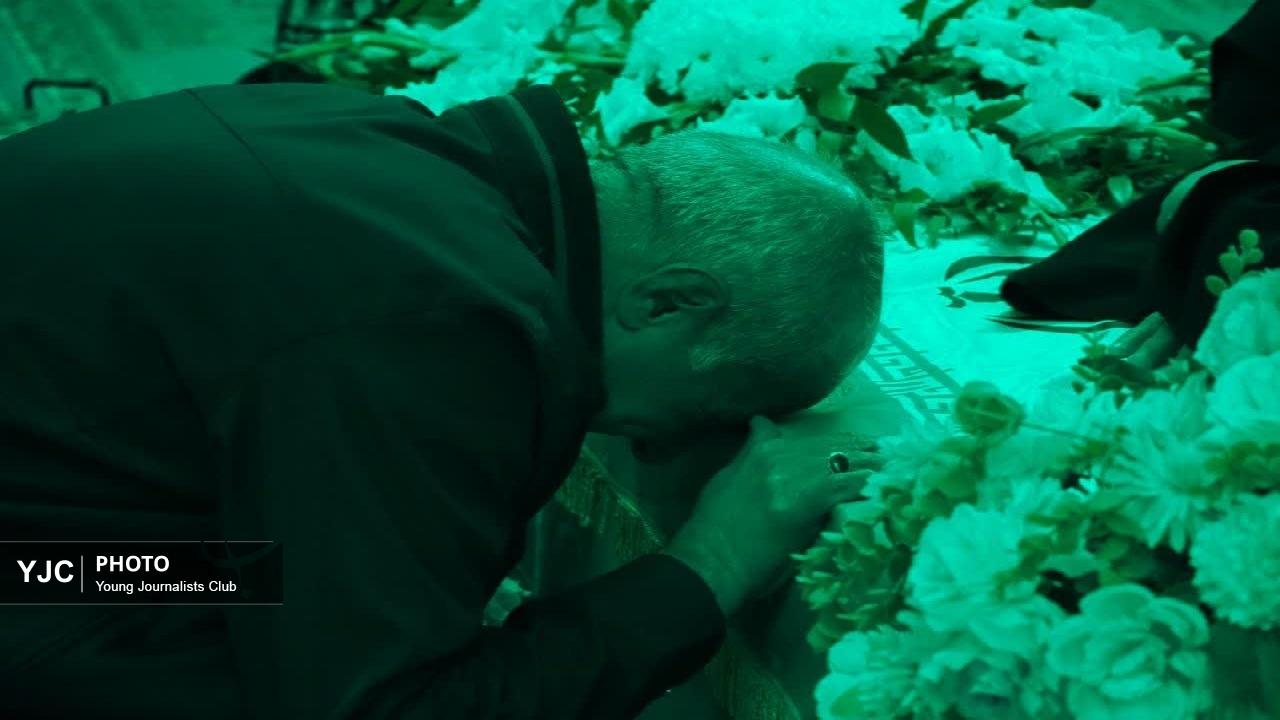 خانواده شهید مهدی حیدری با جگرگوشه‌شان وداع کردند