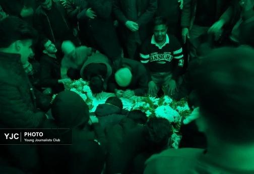 خانواده شهید مهدی حیدری با جگرگوشه&zwnj;شان وداع کردند
