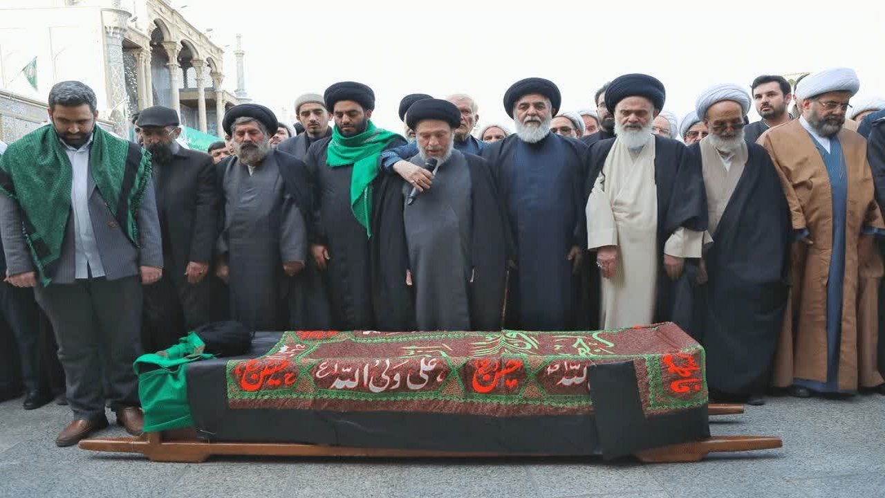 تشییع پیکر برادر مرجع عالیقدر آیت الله سیستانی در قم