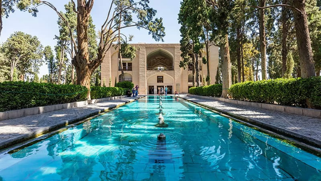 گزارش تصویری از باغ فین کاشان در سالگرد شهادت امیر کبیر