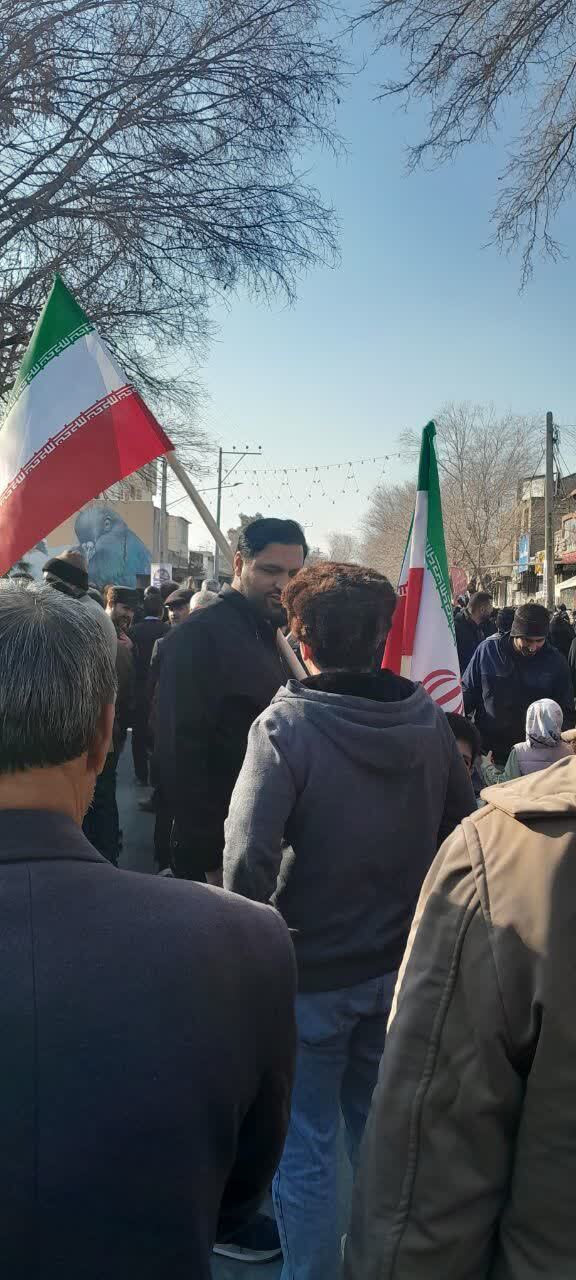 حضور باشکوه مردم نجف آباد در راهپیمایی و تشییع جنازه شهدای امنیت + عکس