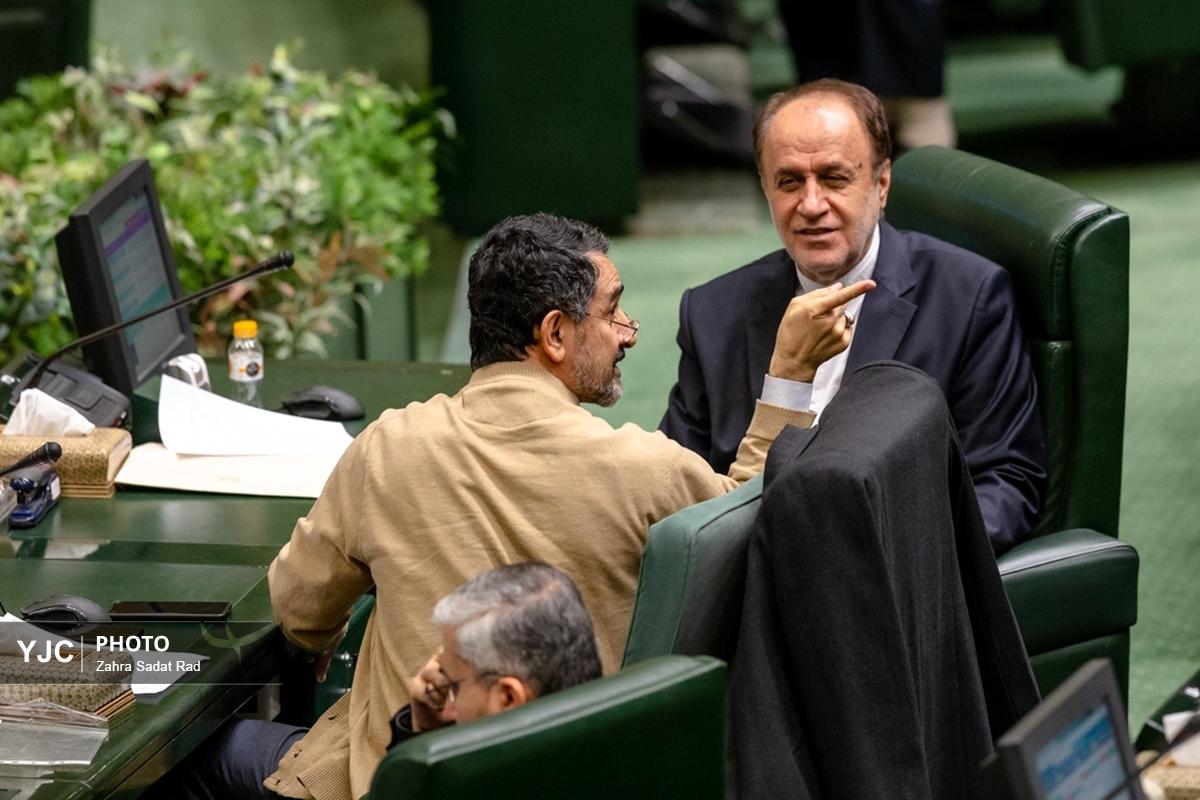 نشست فعالان اقتصادی و اعضای اتاق اصناف با رئیس مجلس