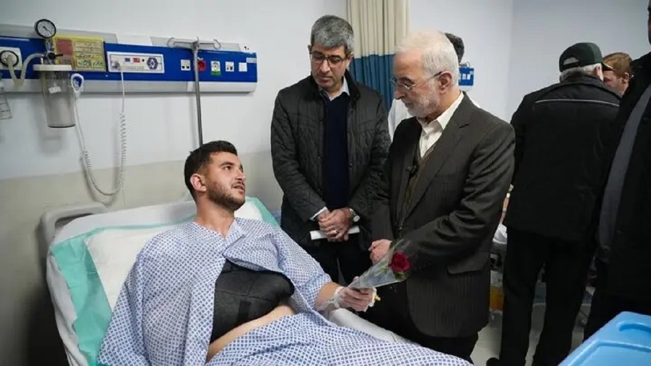 عیادت وزیر کشور از مجروحان حوادث تروریستی آمریکایی-صهیونیستی