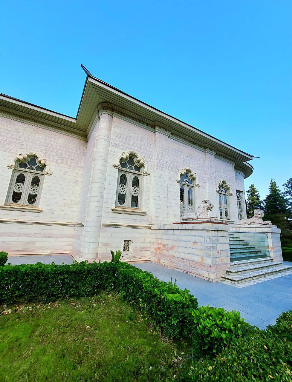 گشت و گذاری در یک کاخ تاریخی رامسر